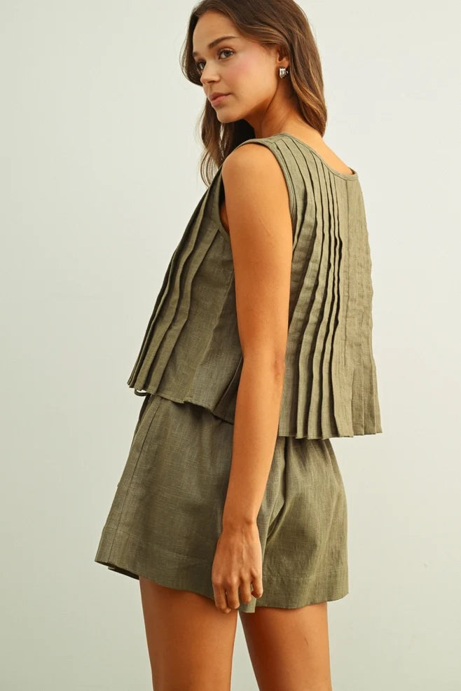 Sleeveless All Pleated with Tie in Front Linen Top